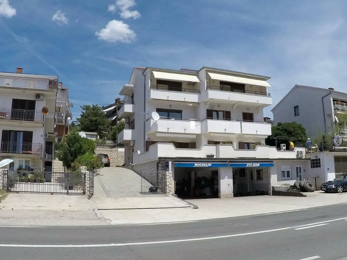 Apartments Hrusta Crikvenica